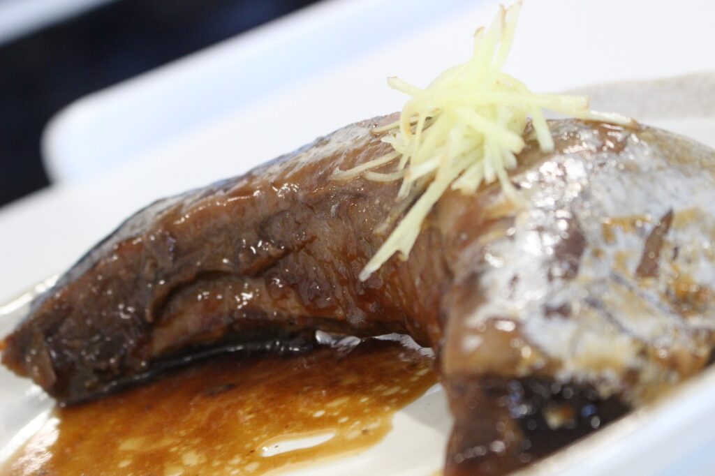 養殖南まぐろカマ煮付け